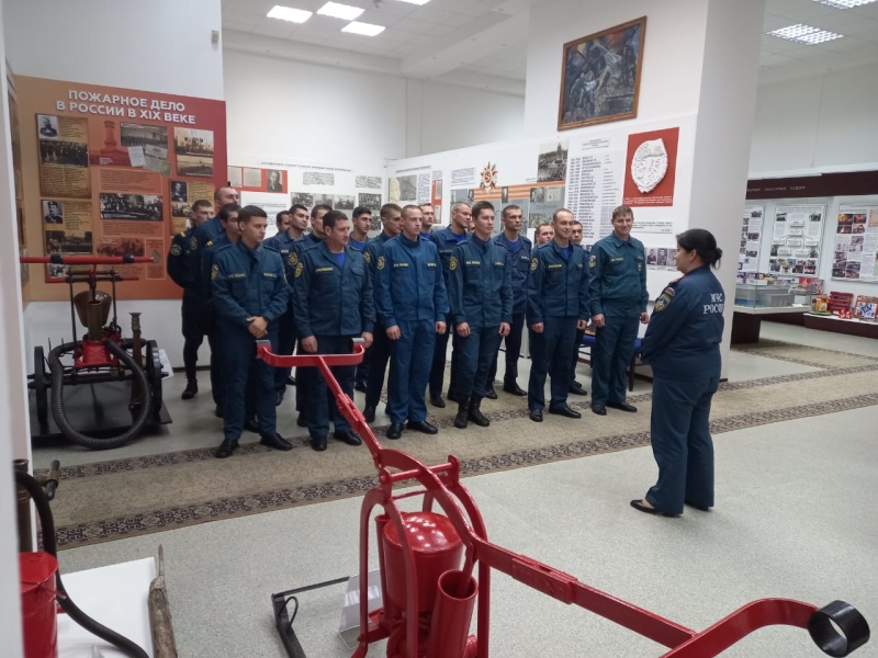 Краснодарскую краевую пожарно-техническую выставку посетили слушатели Краснодарского учебного центра.