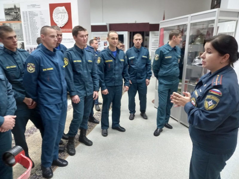 Краснодарскую краевую пожарно-техническую выставку посетили слушатели Краснодарского учебного центра.